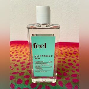 Feel AHA & Vitamin C Toner - Blue